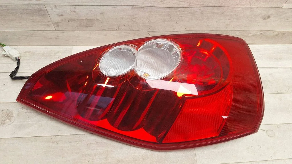 Rear/tail lights C23551160
