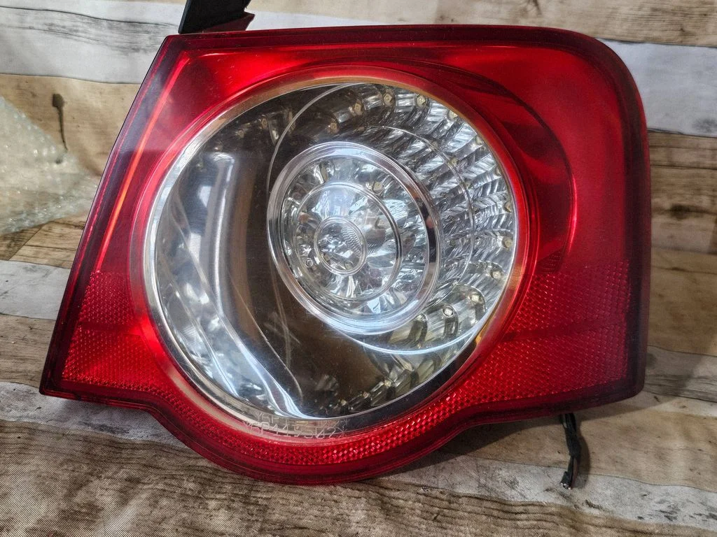 Rear/tail lights 3C5945096C