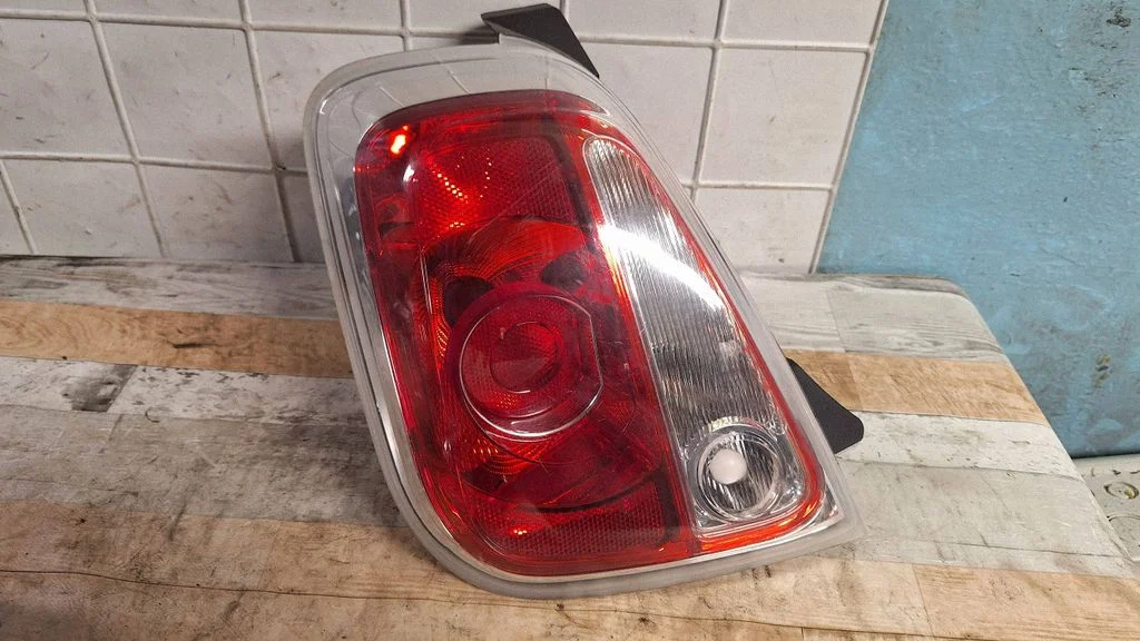 Rear/tail lights 68084369AF