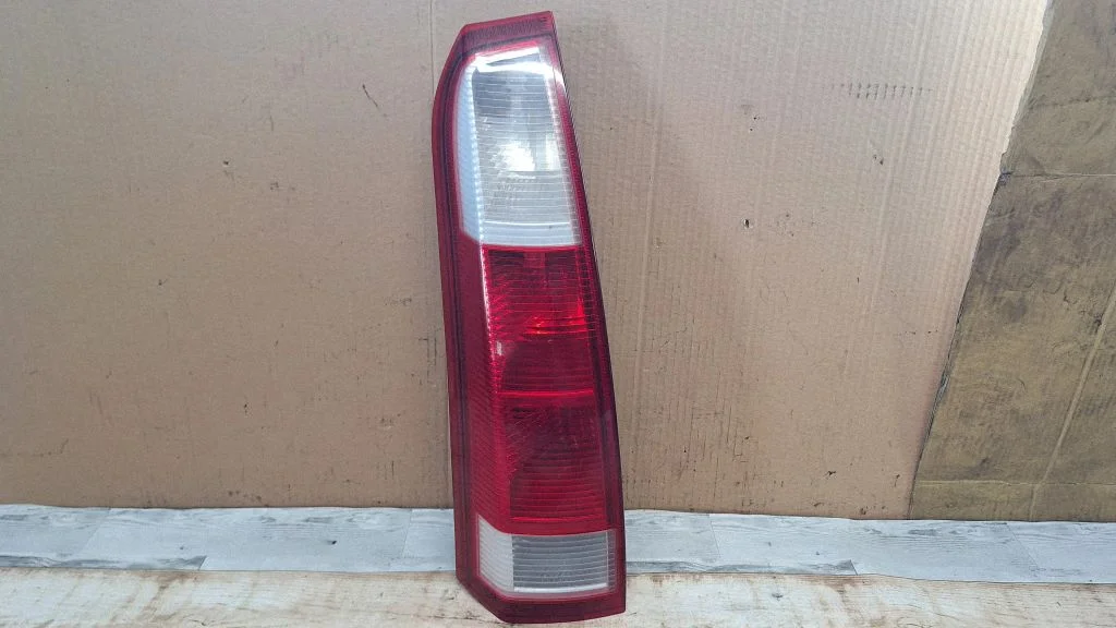 Rear/tail lights 13203393