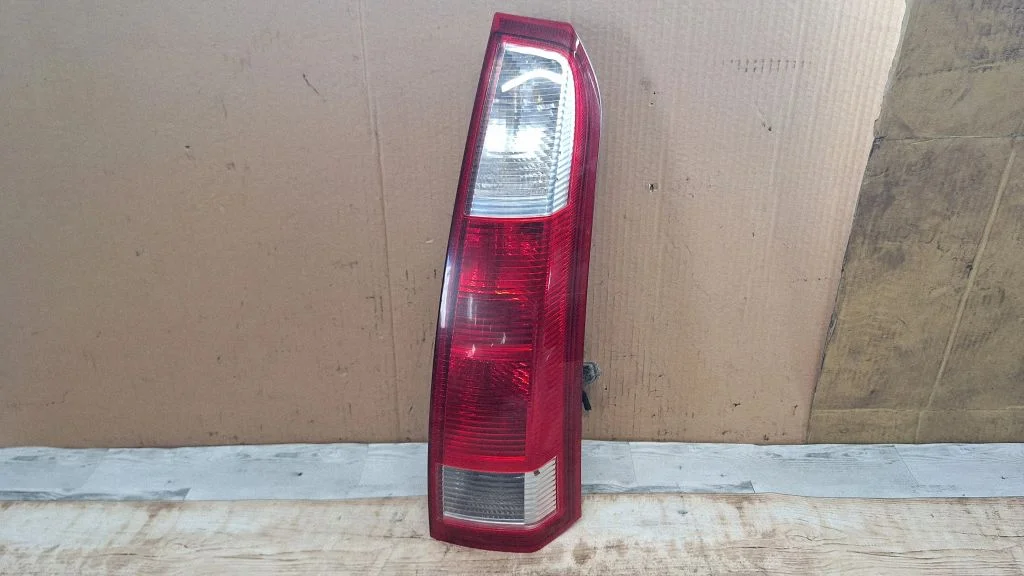 Rear/tail lights 13203392