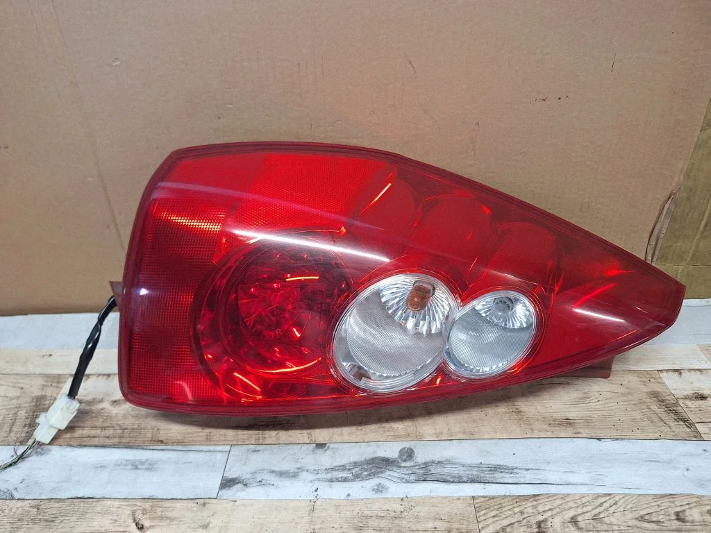 Rear/tail lights C23551160