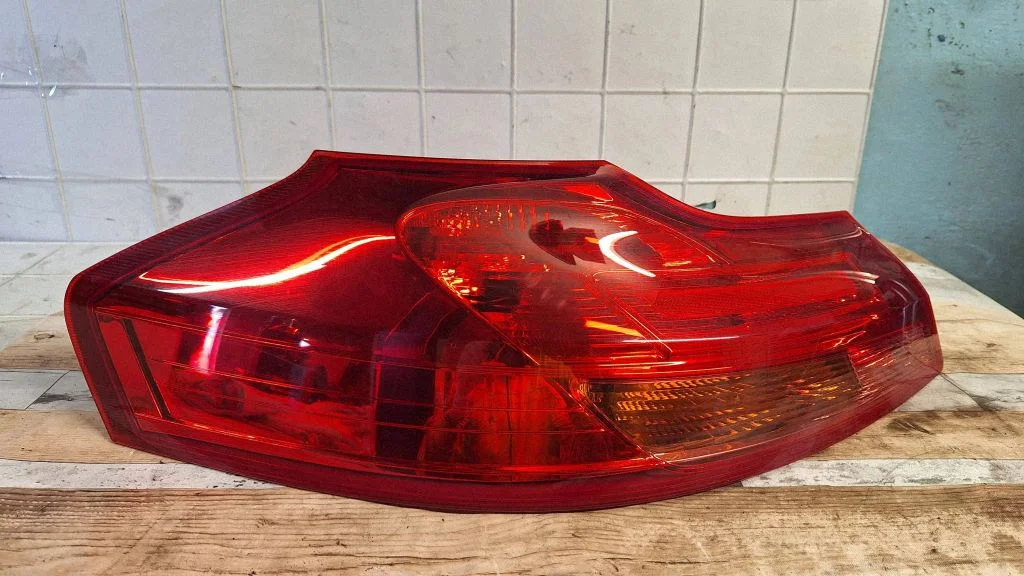 Rear/tail lights 13226856