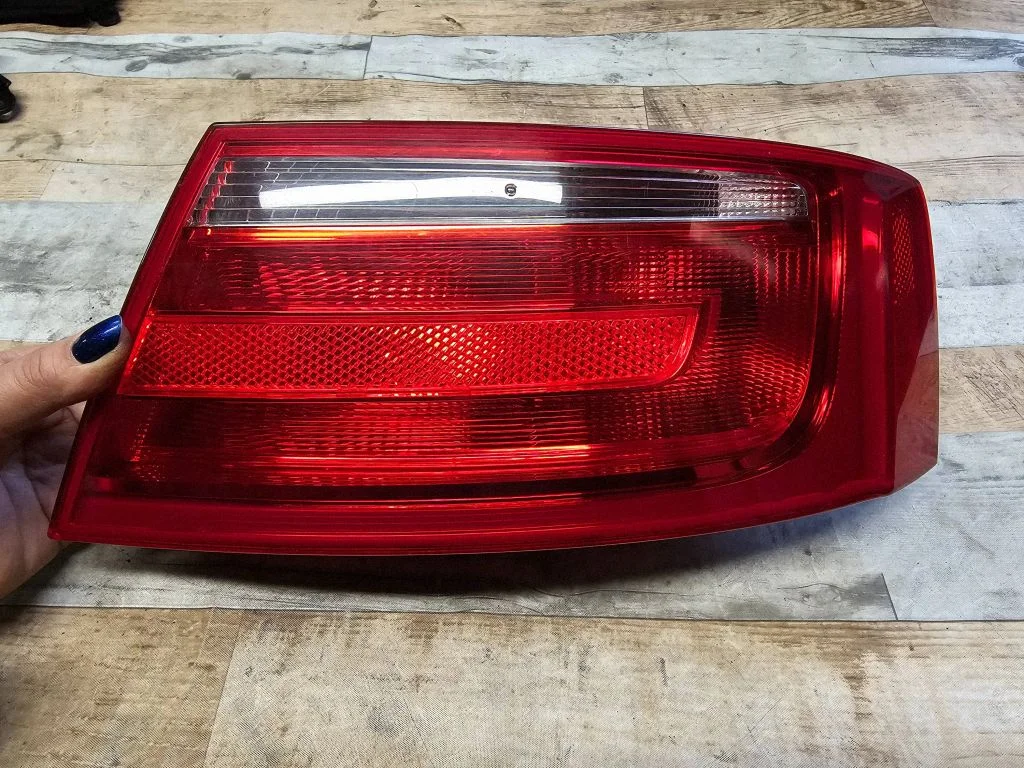 Rear/tail lights 8T0945096A