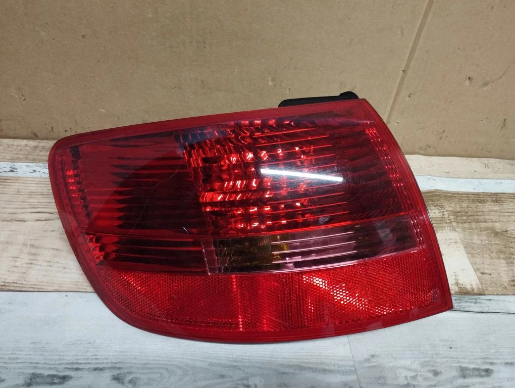 Rear/tail lights – rear left