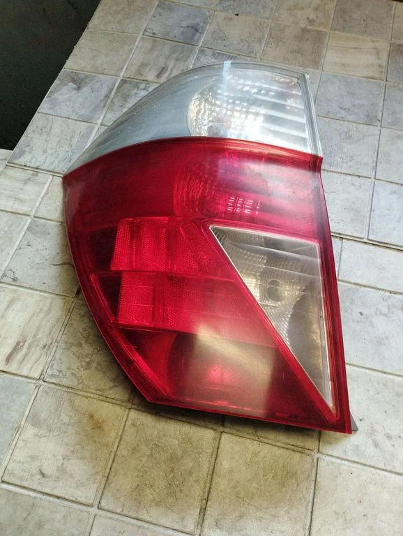 Tagatuli keres – Honda FR-V (2004-2009)