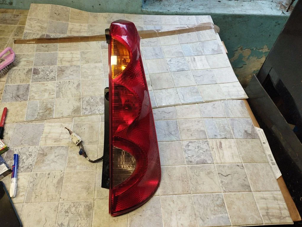 Tagatuli keres – Nissan Note (E11) (2006-2014)