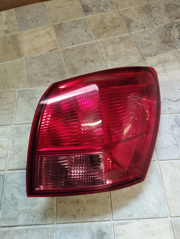 Rear/tail lights – rear right