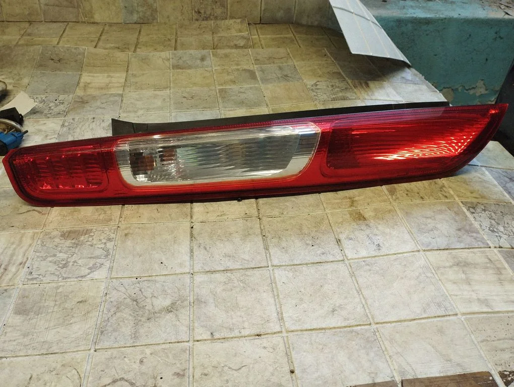 Rear/tail lights 4M5113405A