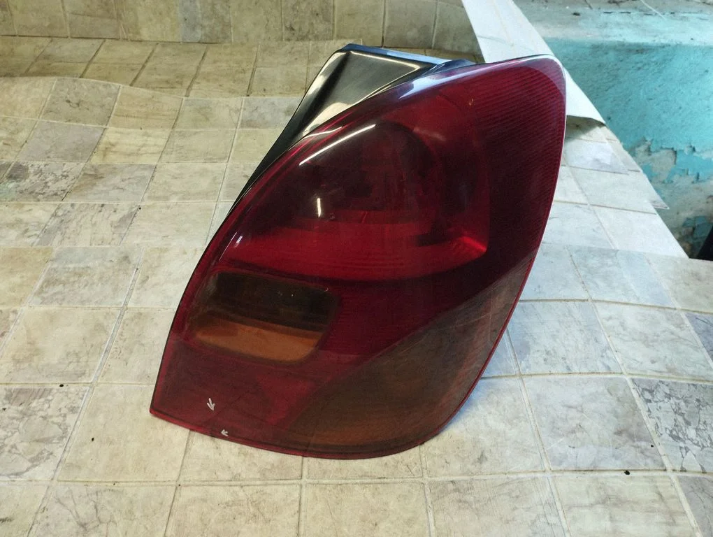 Tagatuli keres – Toyota Corolla Verso E121 (2001-2004)