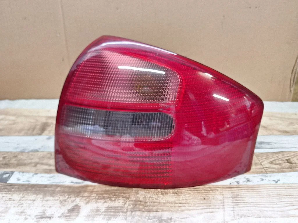 Rear/tail lights 148152