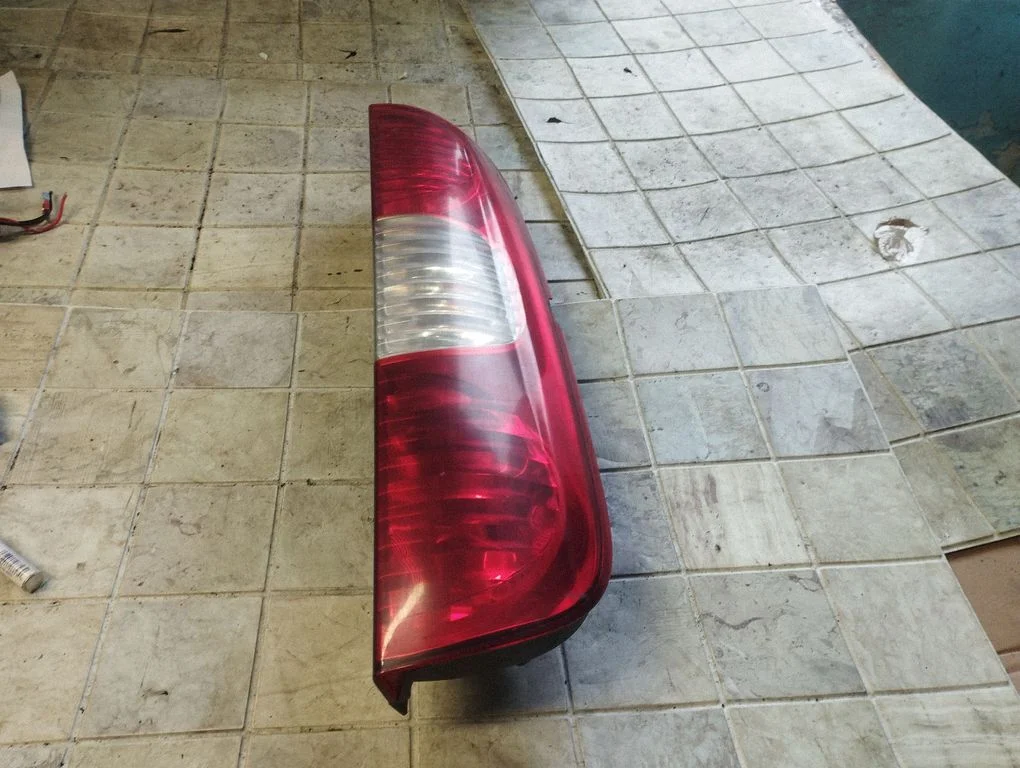 Rear/tail lights 20110999
