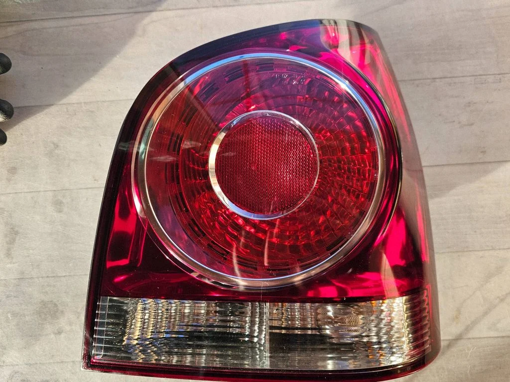 Rear/tail lights 6Q6945096T