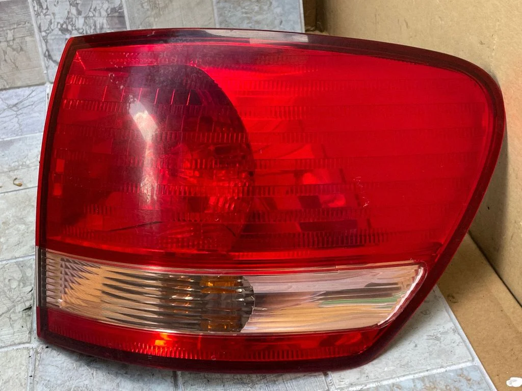Tagatuli keres – Toyota Avensis Verso (2001-2009)
