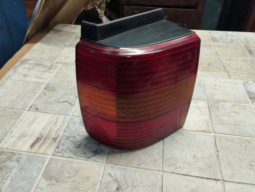 Rear/tail lights 3A9945111