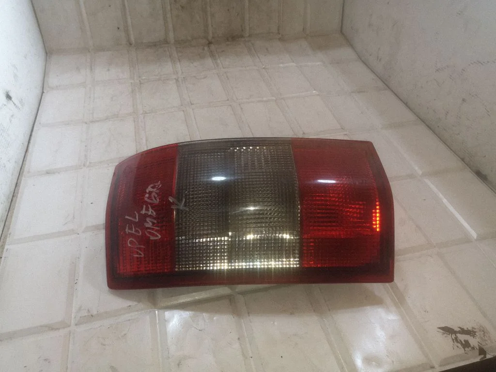 Rear/tail lights – Opel Omega B1 (1994-1999)