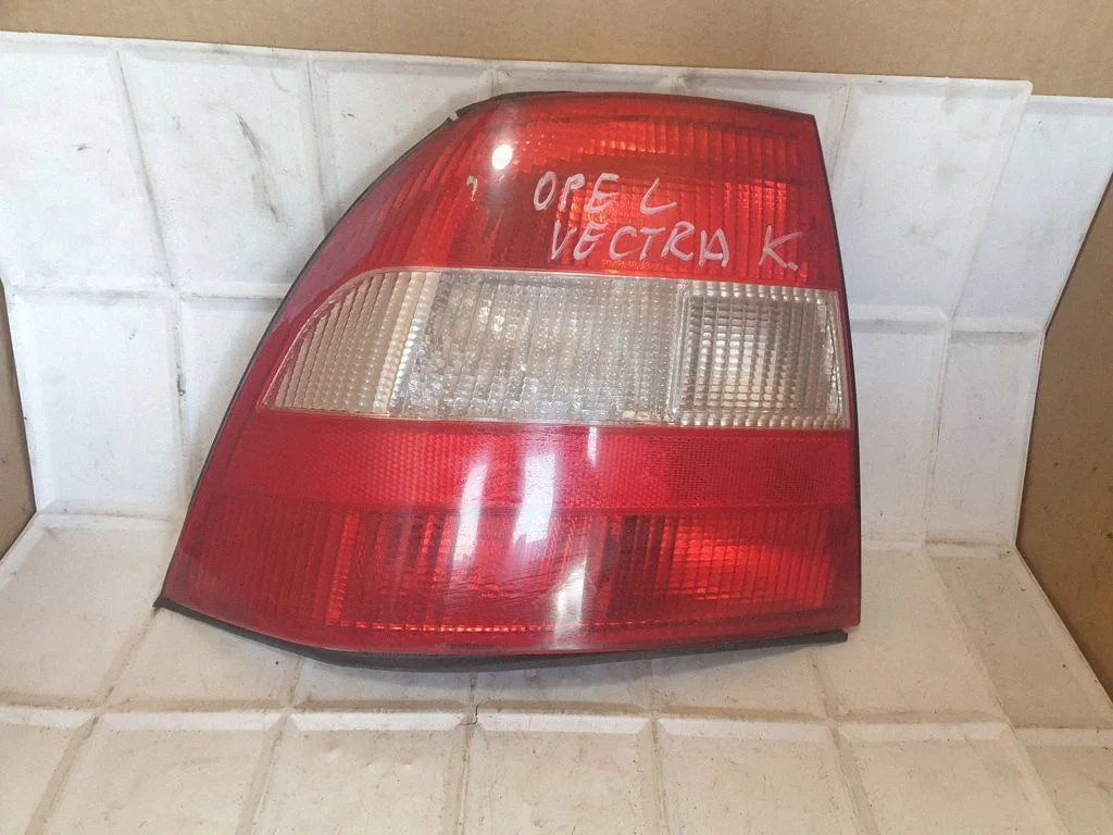 Rear/tail lights – Opel Vectra B (1996-2002)