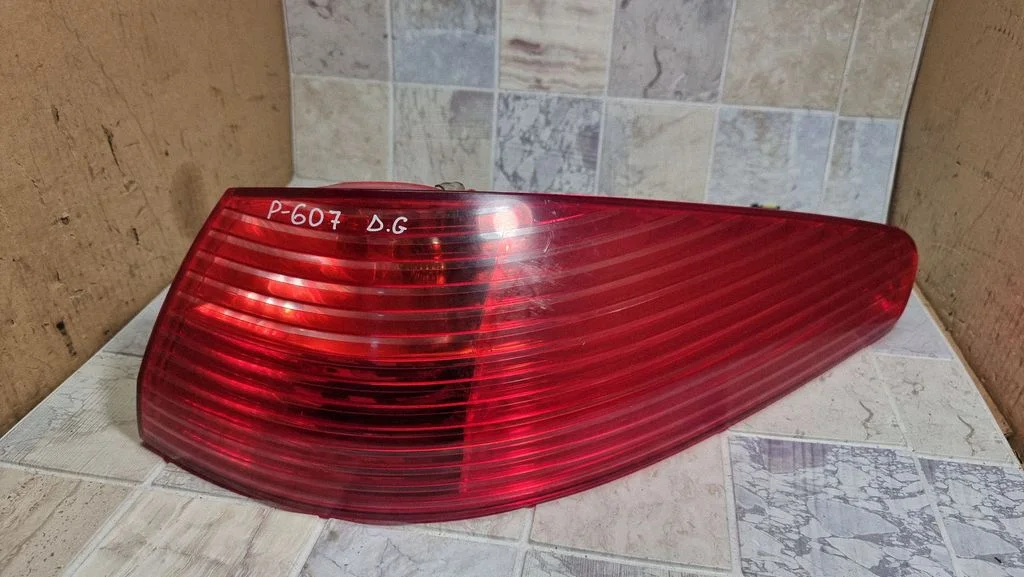 Rear/tail lights 2543D