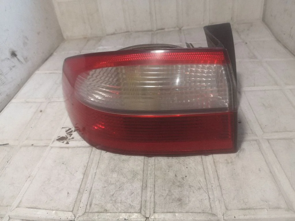 Rear/tail lights 8200002473