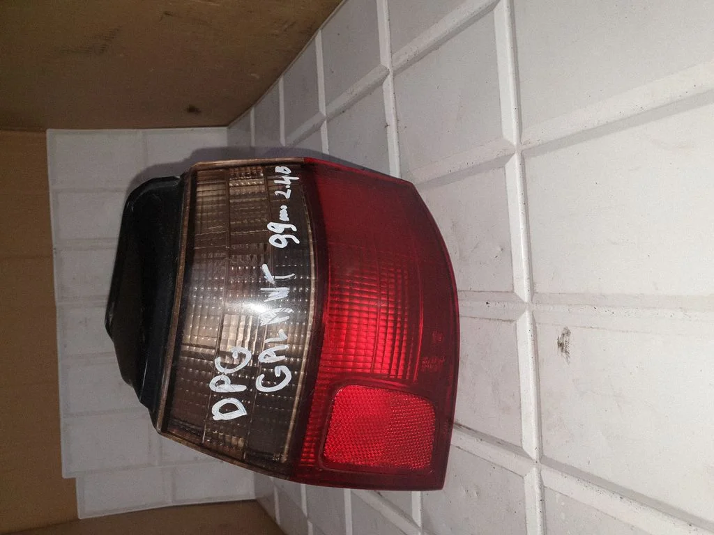 Rear/tail lights – Mitsubishi Galant (1997-2003)