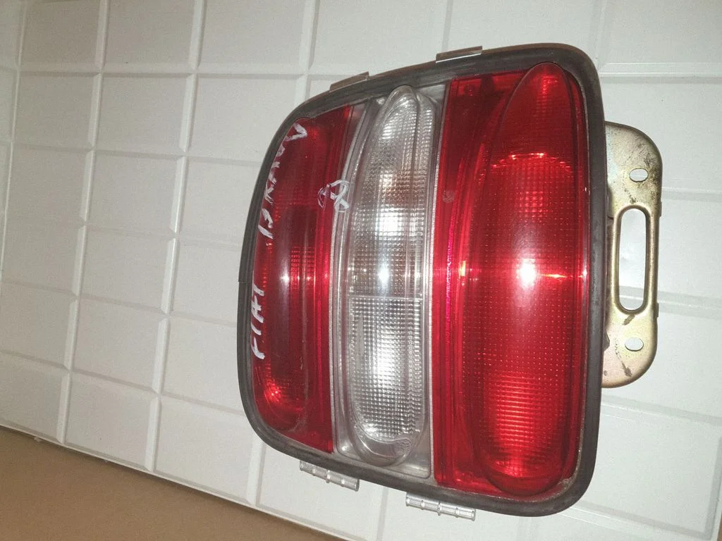 Lampa tylna w błotniku – Fiat Bravo - Brava (1996-2002)