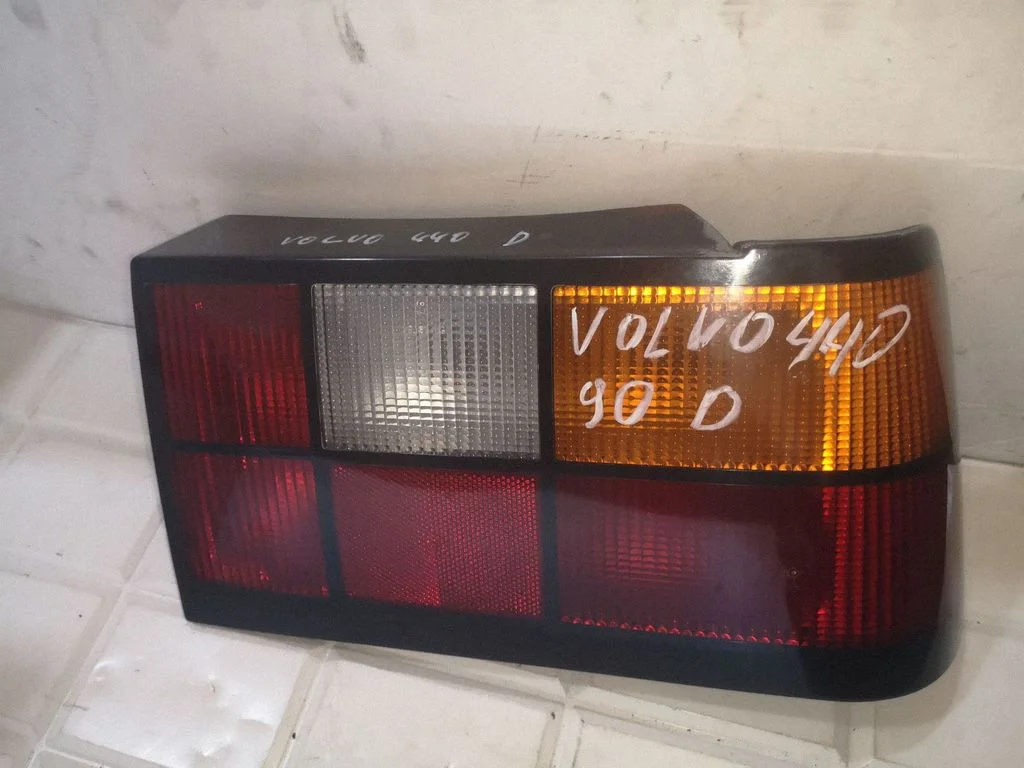 Rear/tail lights 463506 – Volvo 440 (1989-1996)