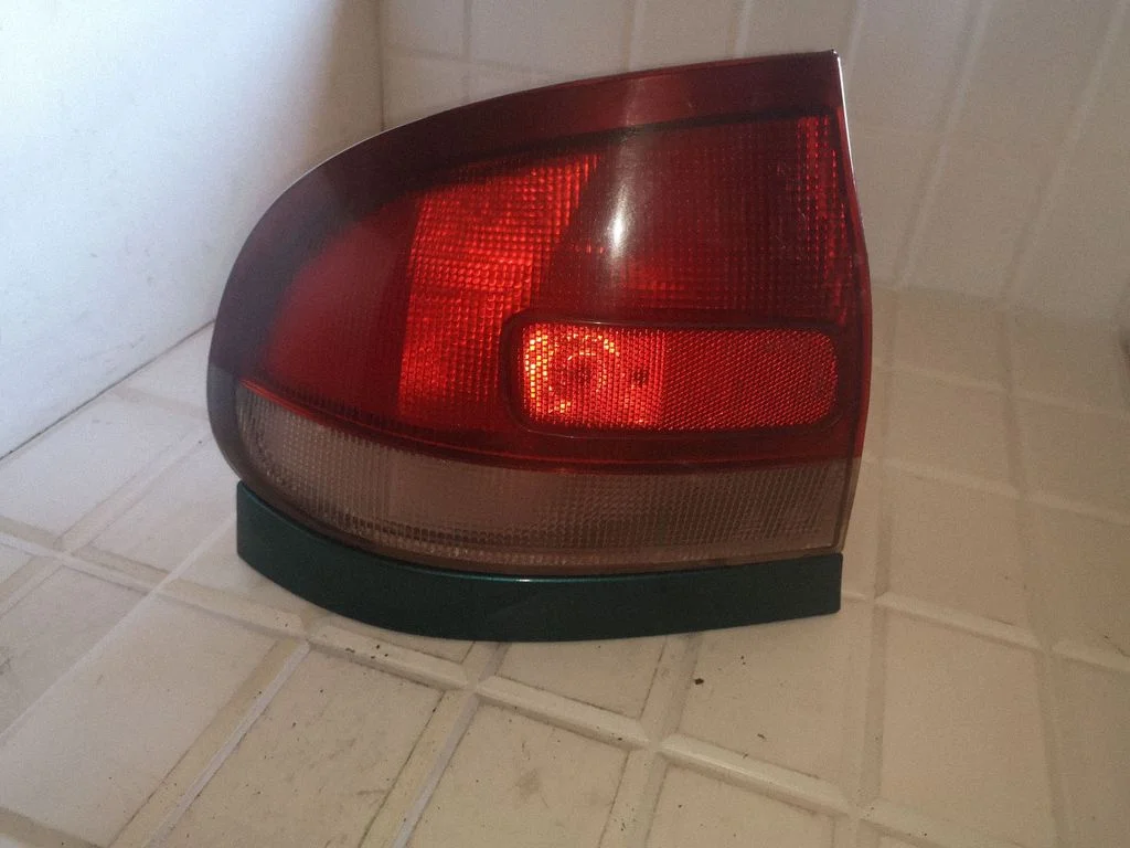 Rear/tail lights 0431392