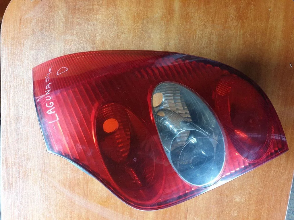 Lampa tylna w błotniku 2347