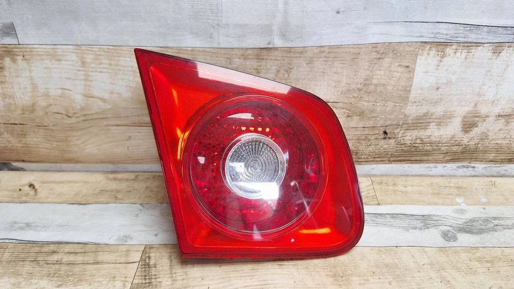 Tailgate rear/tail lights 1K5945093J