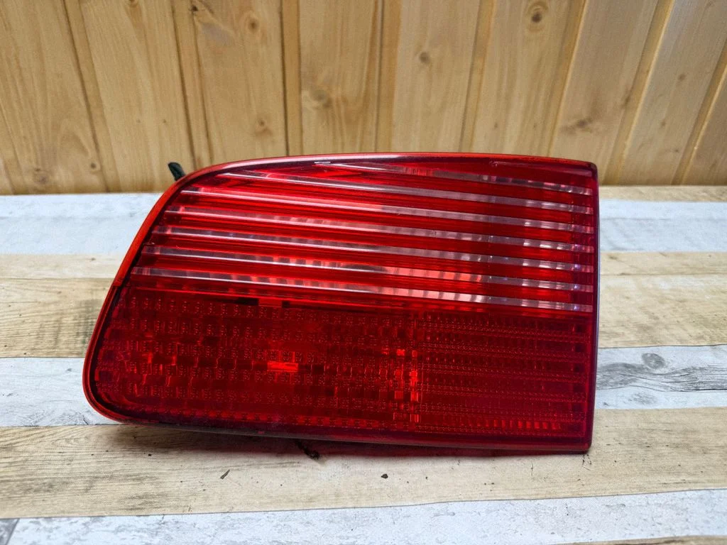 Tailgate rear/tail lights 12760317