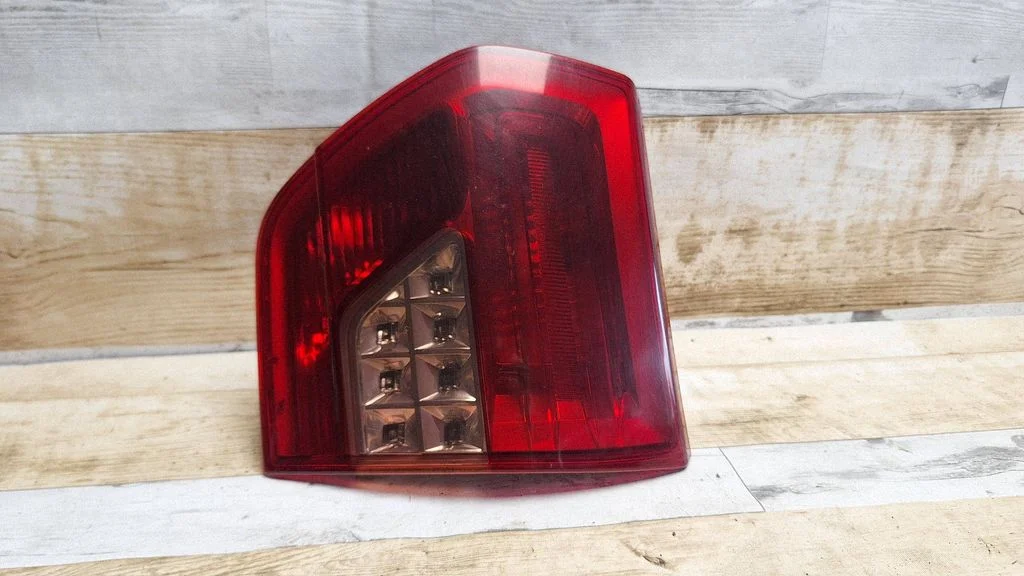 Tailgate rear/tail lights 9681074280
