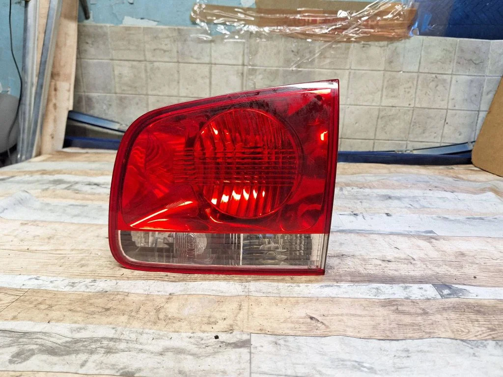 Tailgate rear/tail lights 28268003