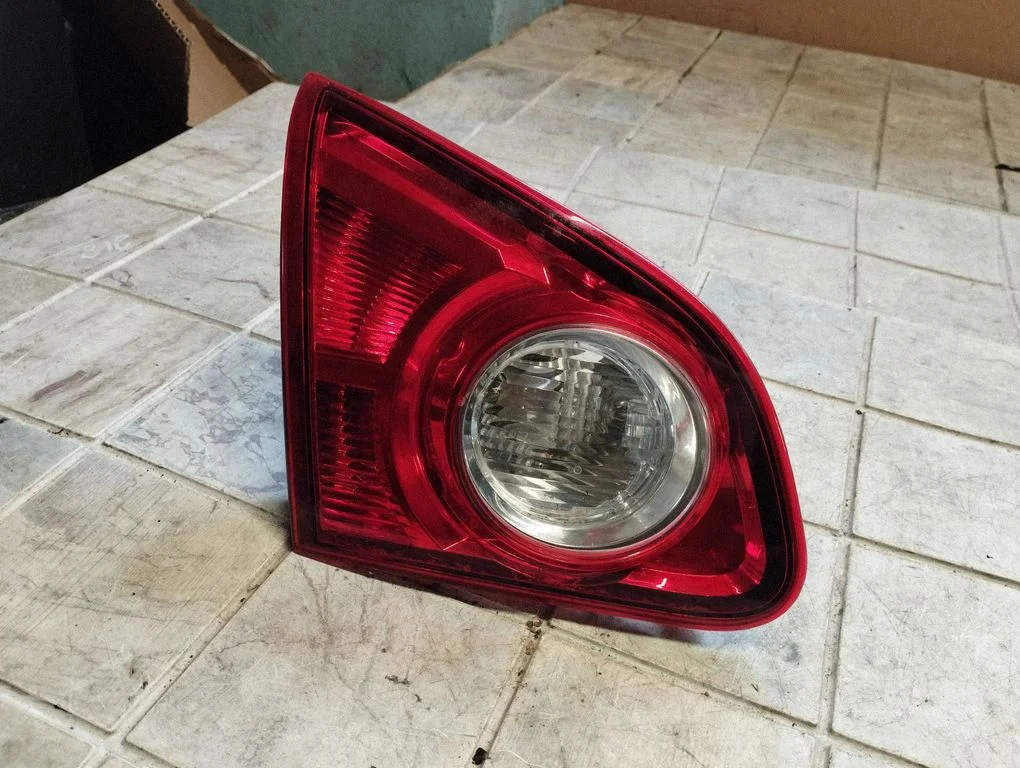 Tailgate rear/tail lights 26555JD800