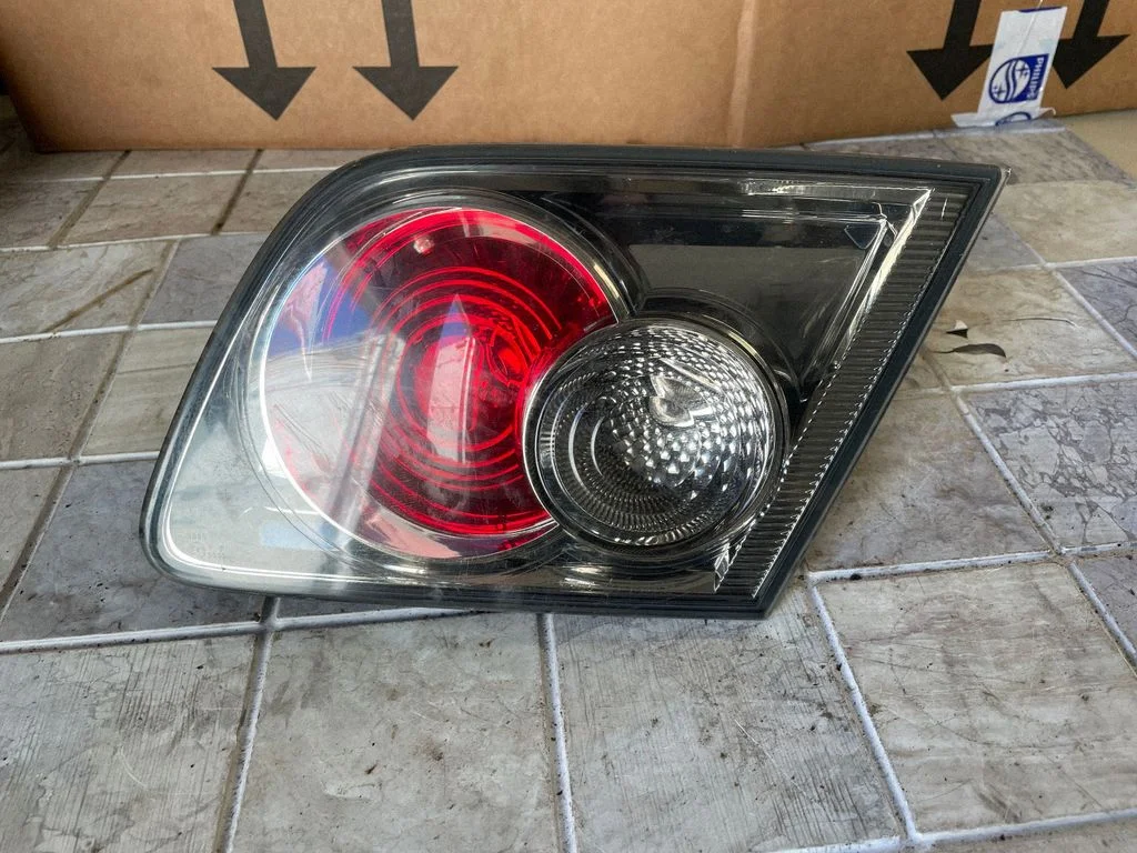 Tailgate rear/tail lights 22661980