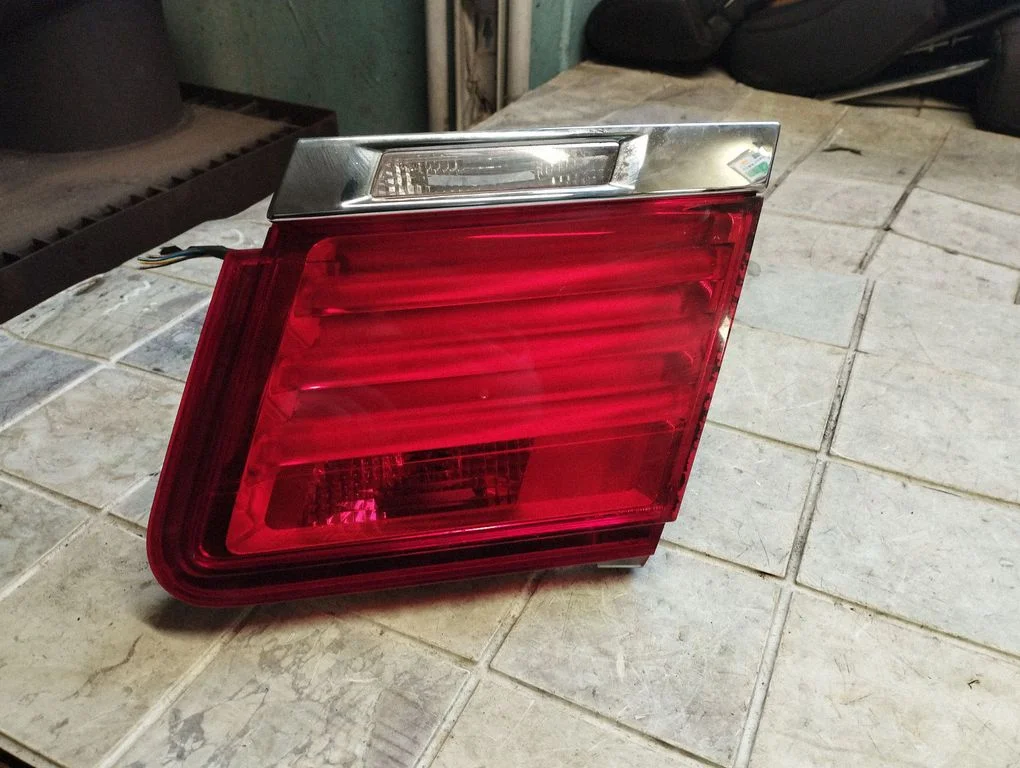 Tailgate rear/tail lights 7182206
