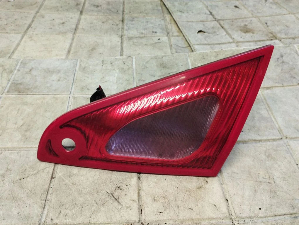 Tailgate rear/tail lights MN105622