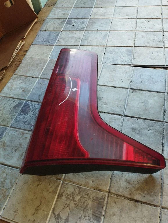 Tailgate rear/tail lights 27890105