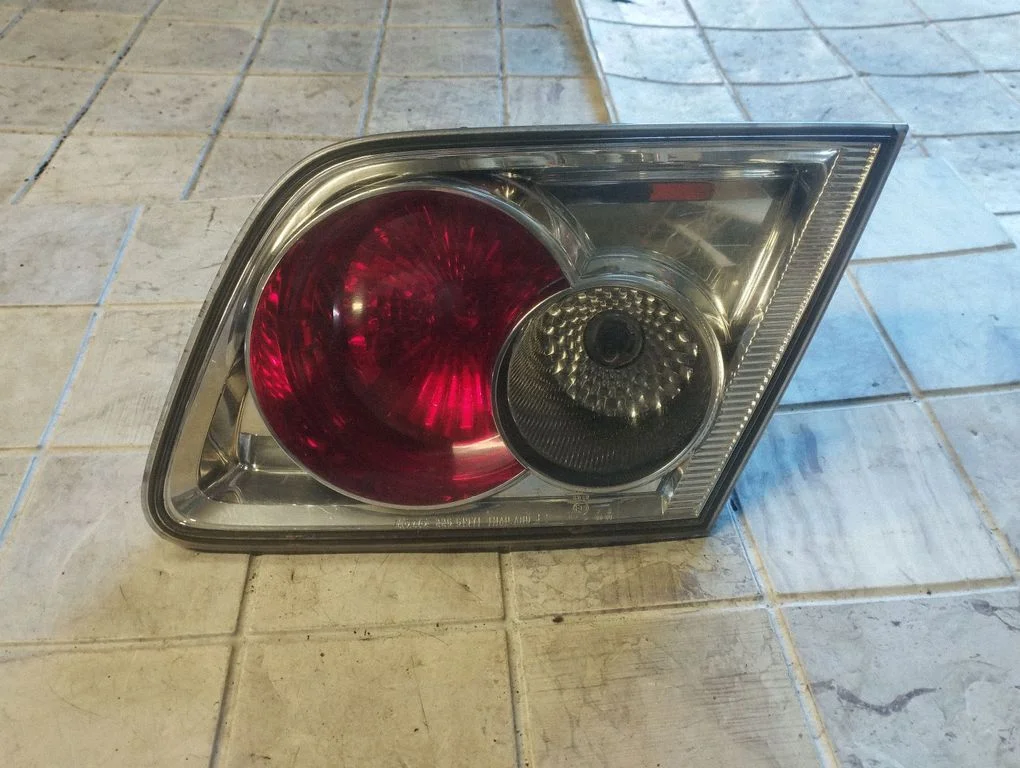 Tailgate rear/tail lights 22671971