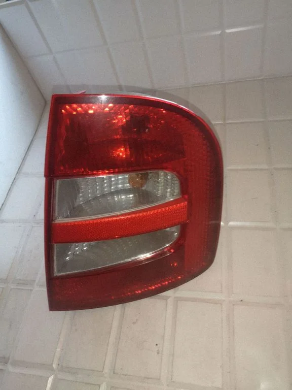 Tagatuli keres 6Y6945096