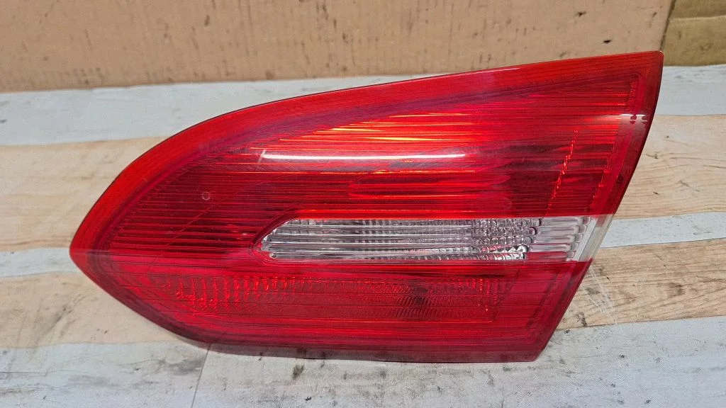 Tailgate rear/tail lights – Ford Focus (2010-2017)