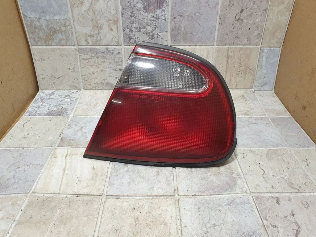 Tagatuli luugil 0431413R – Mazda Xedos 6 (1992-2000)
