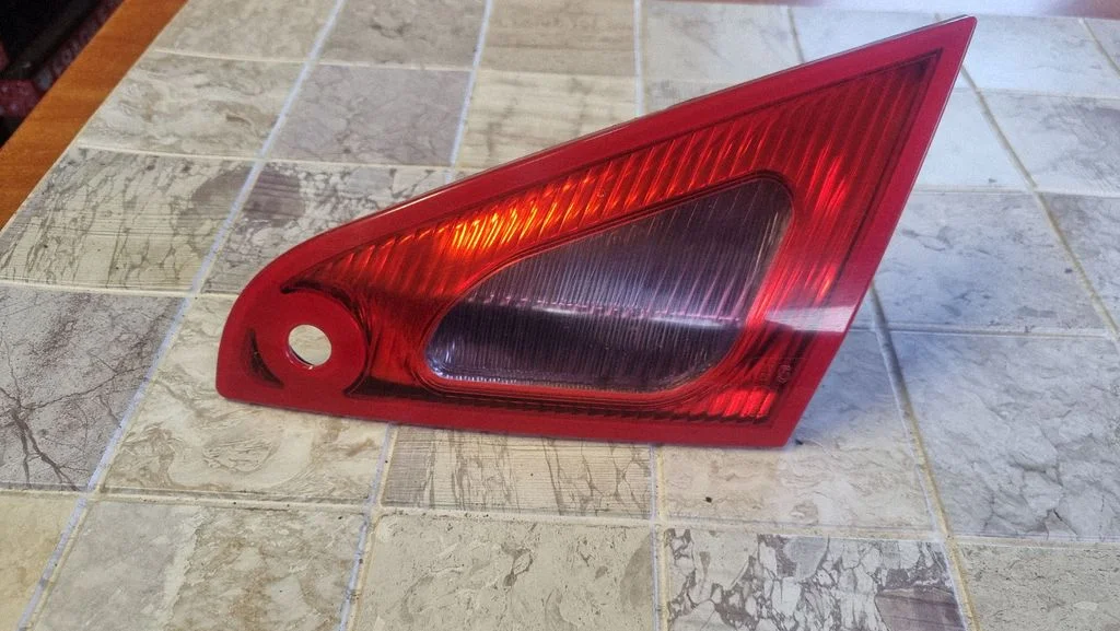 Tailgate rear/tail lights MN105622