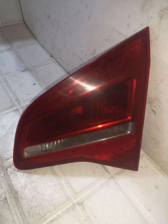 Tailgate rear/tail lights 21628003