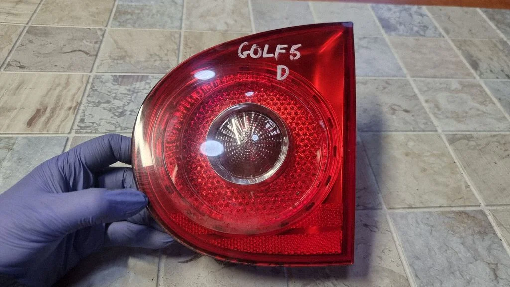 Tailgate rear/tail lights 285002
