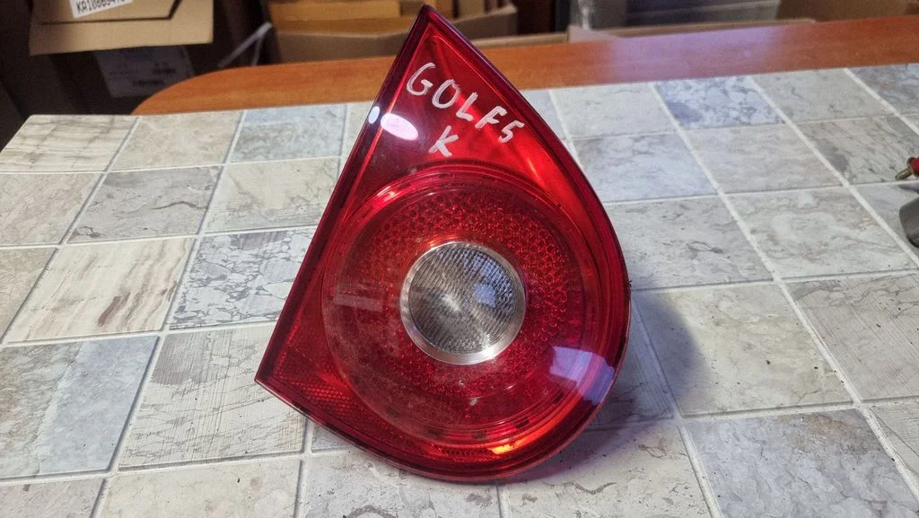 Tailgate rear/tail lights 285001