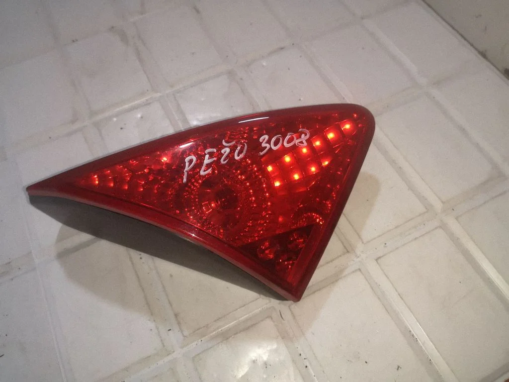 Tailgate rear/tail lights 9683461080