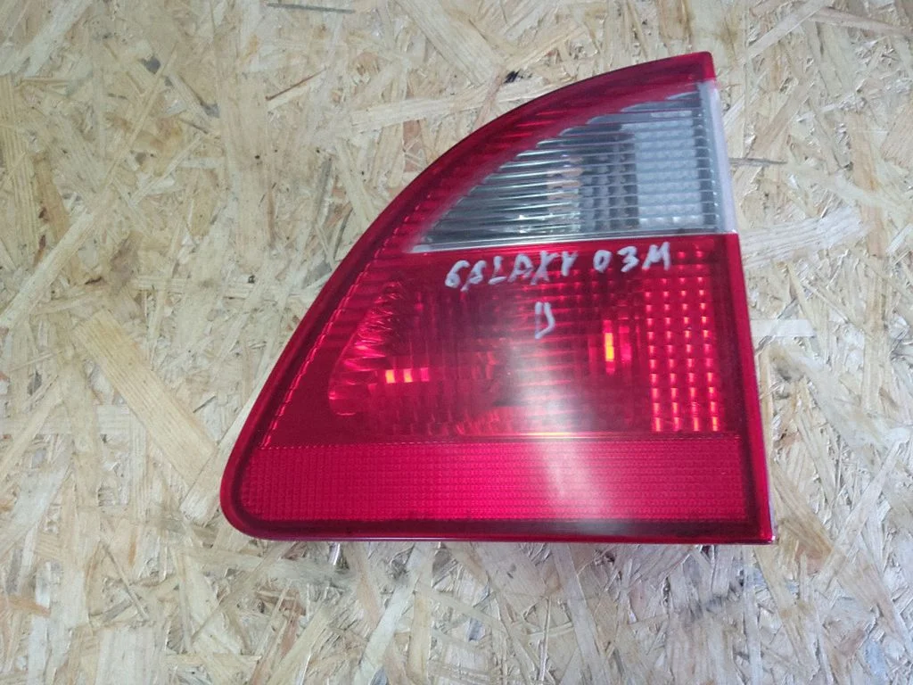 Tailgate rear/tail lights 7M5945094B