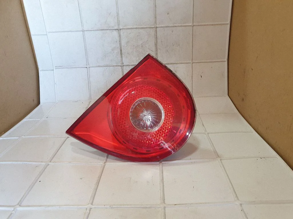 Tailgate rear/tail lights 1K6945094E
