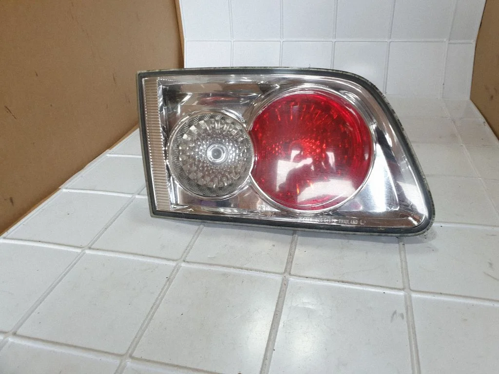 Tailgate rear/tail lights 22661974