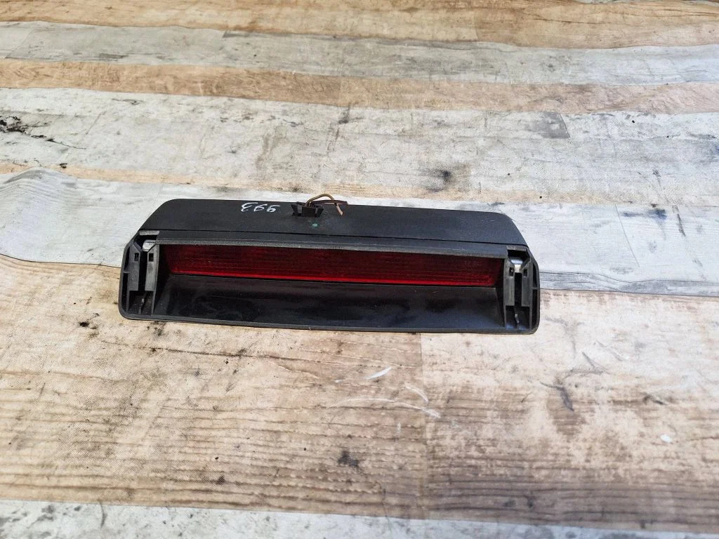 Third/center stoplight – Seat Alhambra (Mk1) (1996-2010)